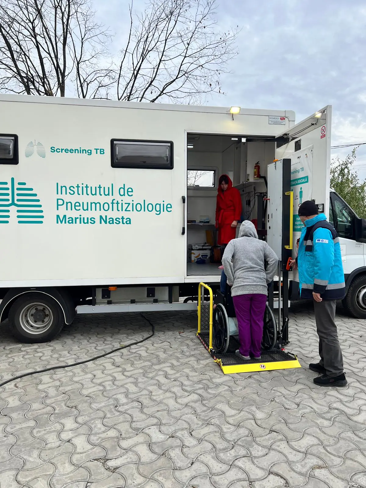 Caravana de screening pulmonar gratuit ajunge la comunitățile vulnerabile din București-Ilfov